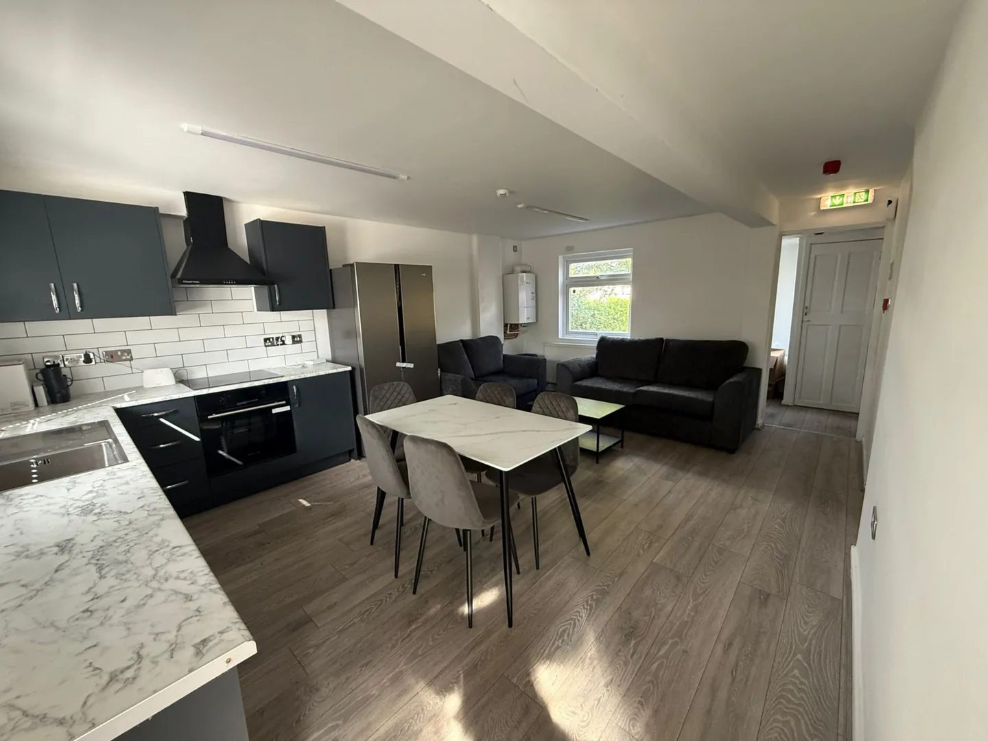1 Bedroom Room, 75 Smallwood