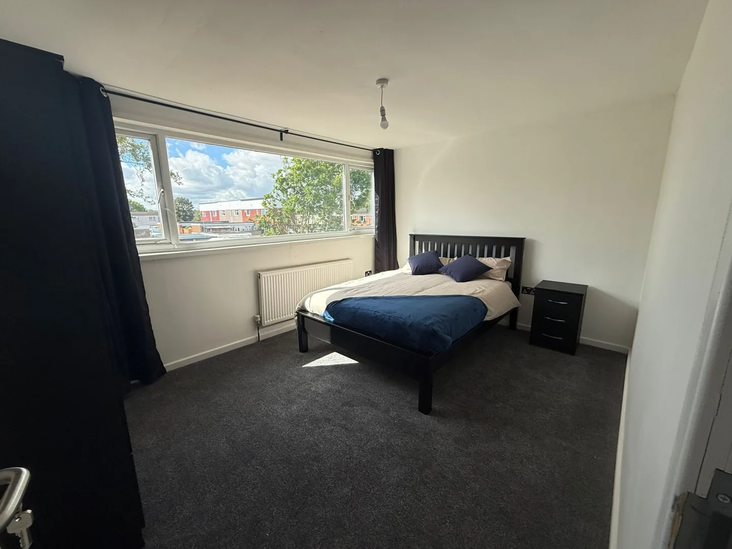 1 Bedroom Room, 75 Smallwood — photo 9