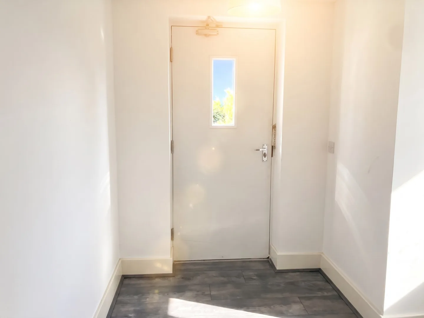 2 Bedroom Flat, Lower Vauxhall Street — photo 2