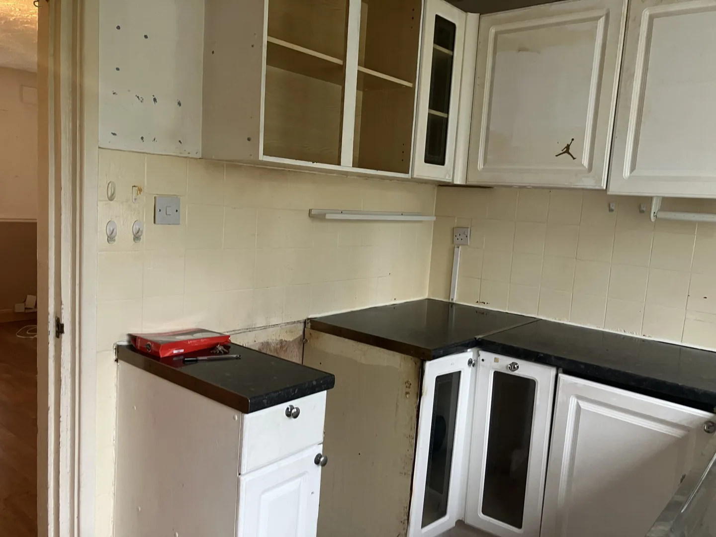 3 Bedroom Terrace, 17 Holland Road — photo 5