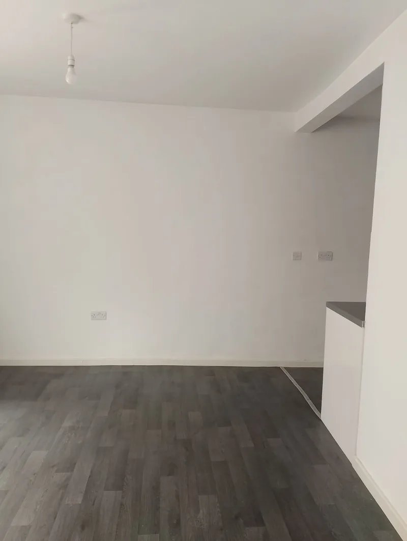 1 Bedroom Flat, 51a Worcester Street — photo 6
