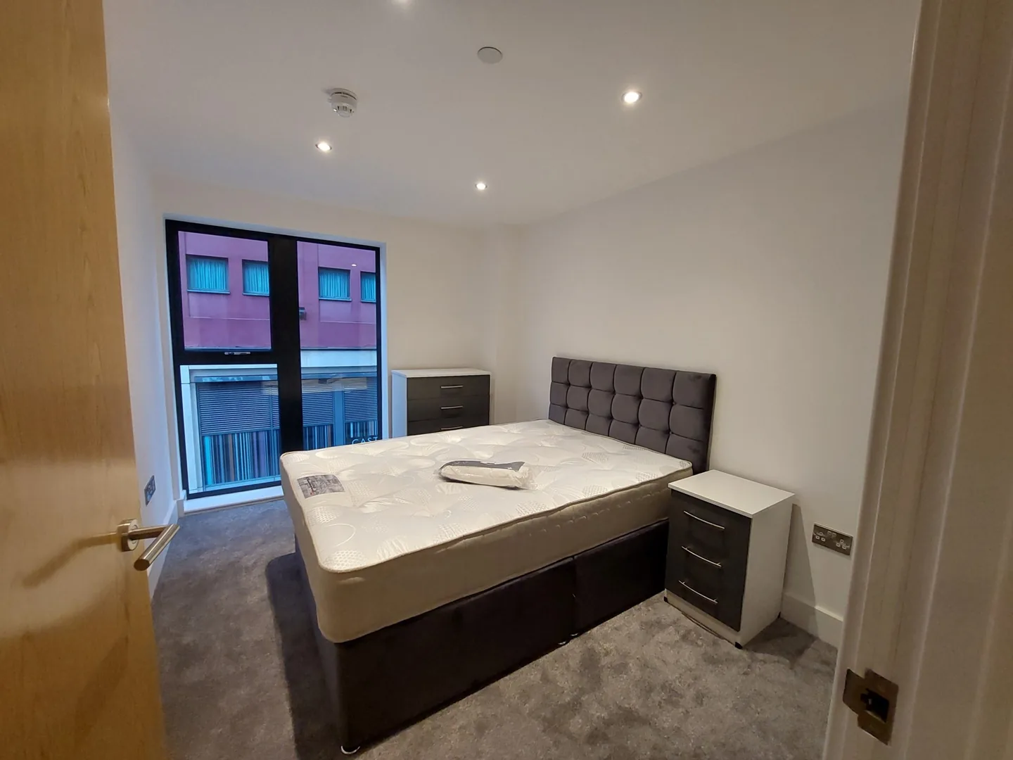 1 Bedroom Apartment, 50 Severn Street — photo 4