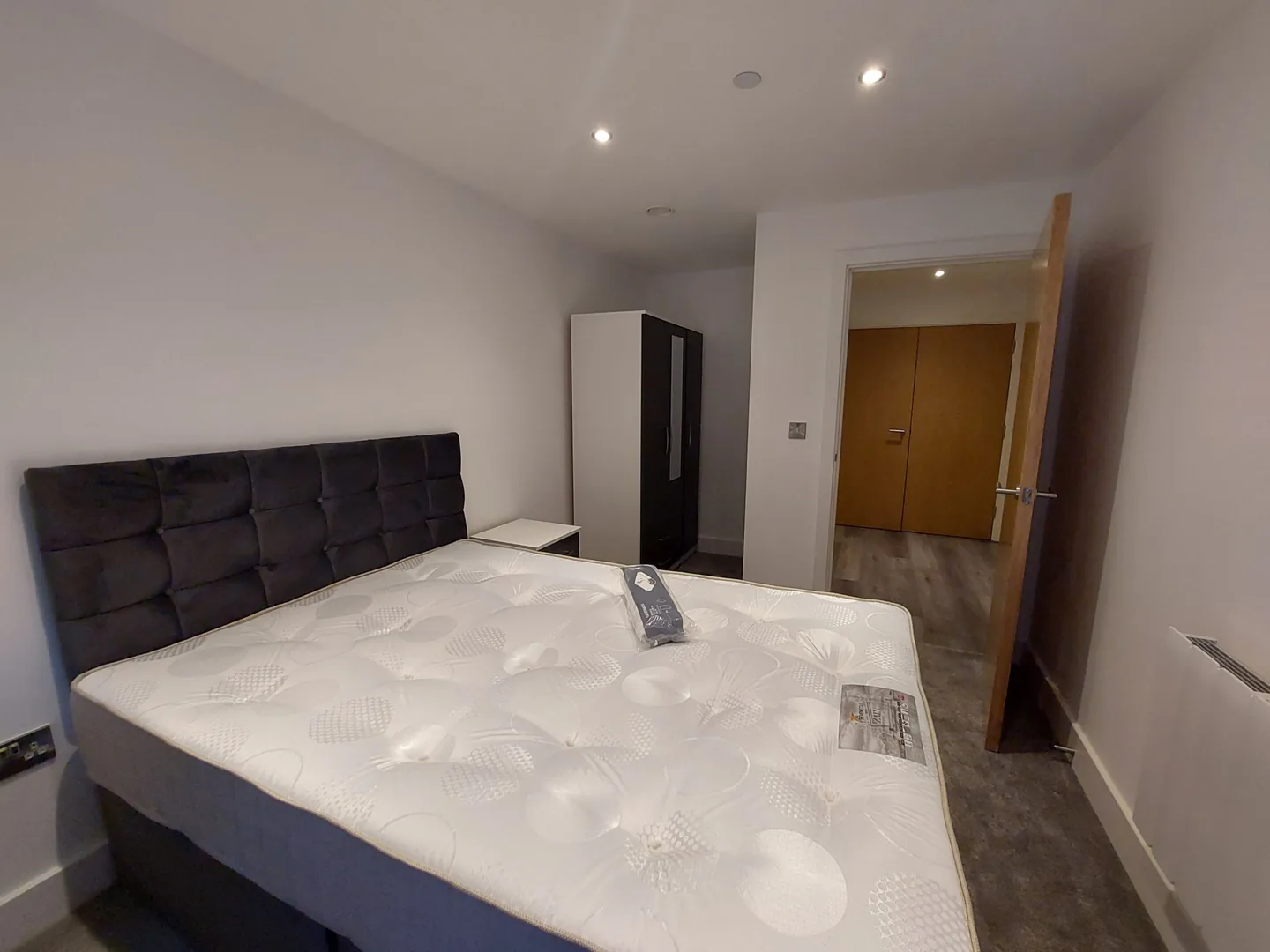 1 Bedroom Apartment, 50 Severn Street — photo 5