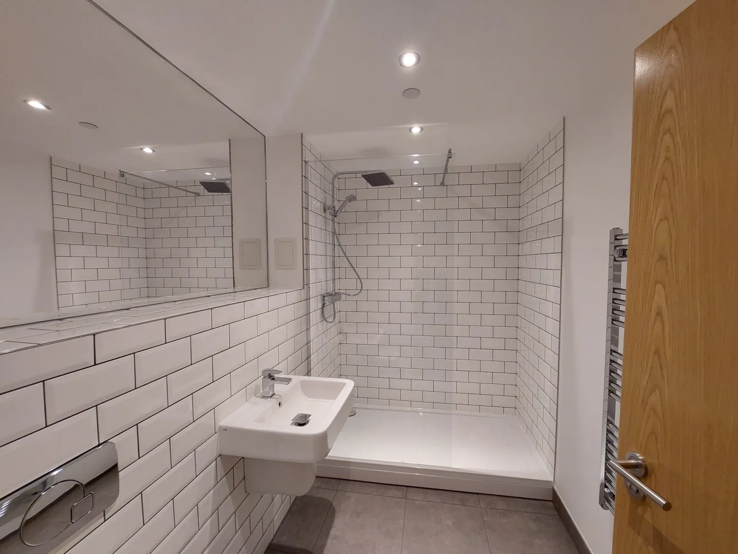 1 Bedroom Apartment, 50 Severn Street — photo 7