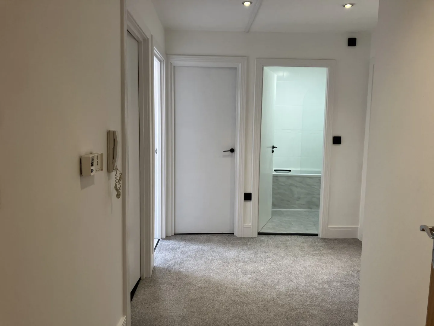 2 Bedroom Flat, 16 Liana Gardens