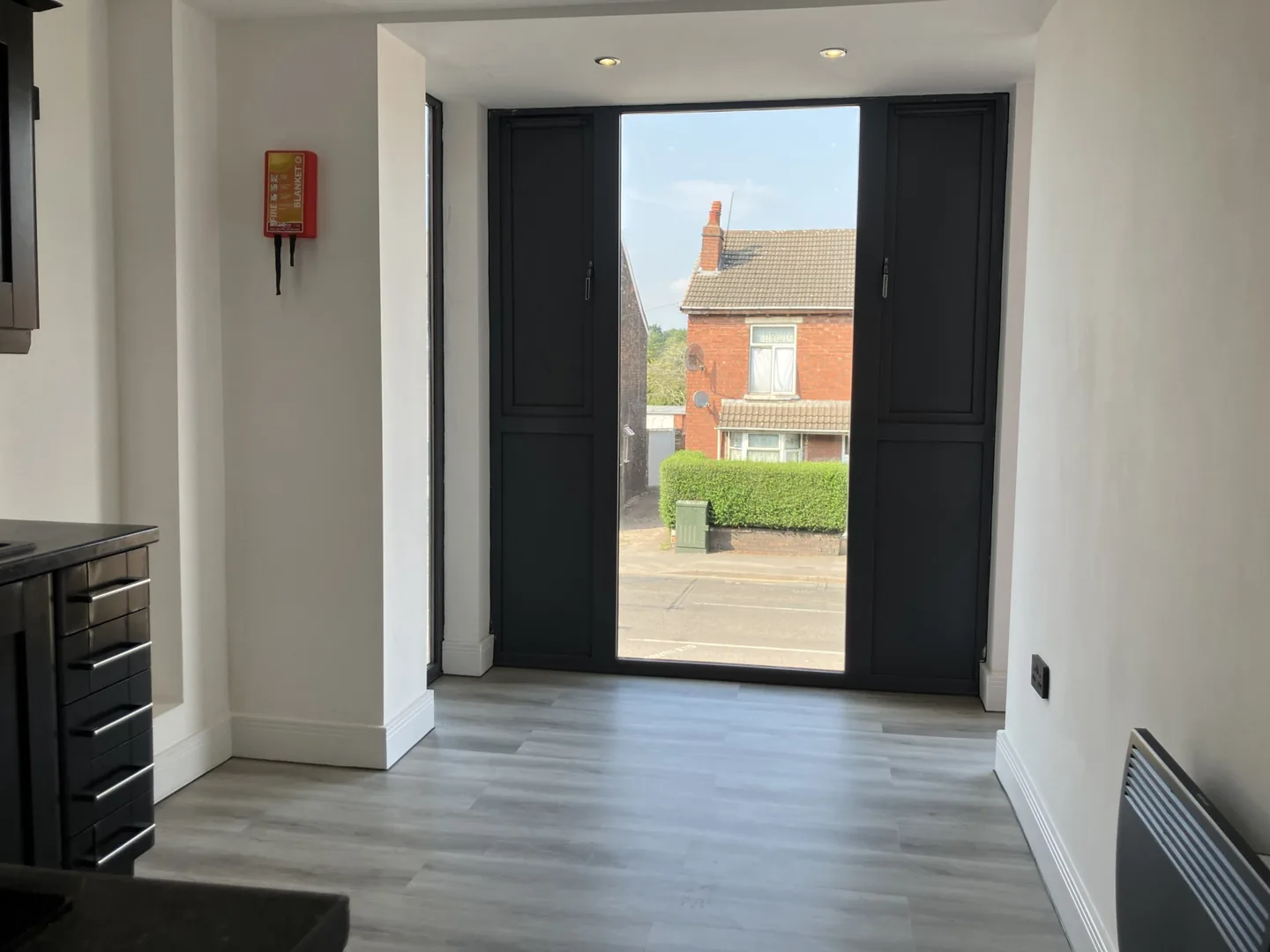 2 Bedroom Flat, 16 Liana Gardens — photo 3